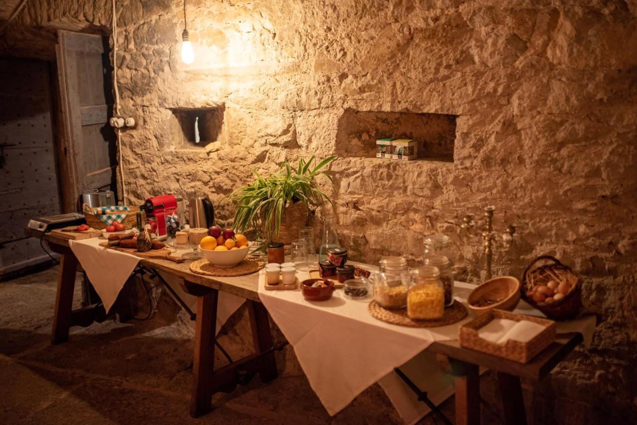Ca N'Heras Guest House Canet de Adri Luaran gambar