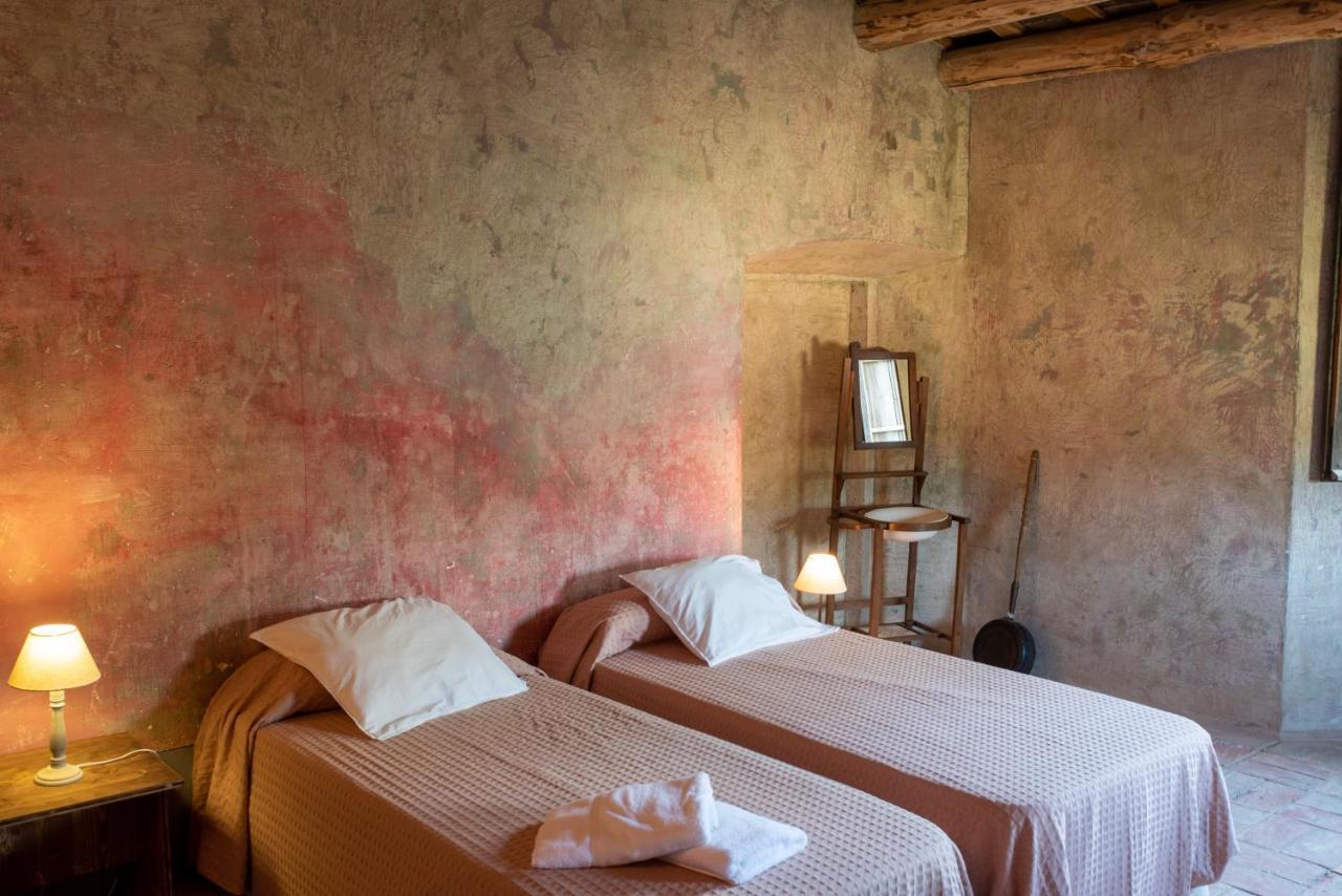 Ca N'Heras Guest House Canet de Adri Luaran gambar