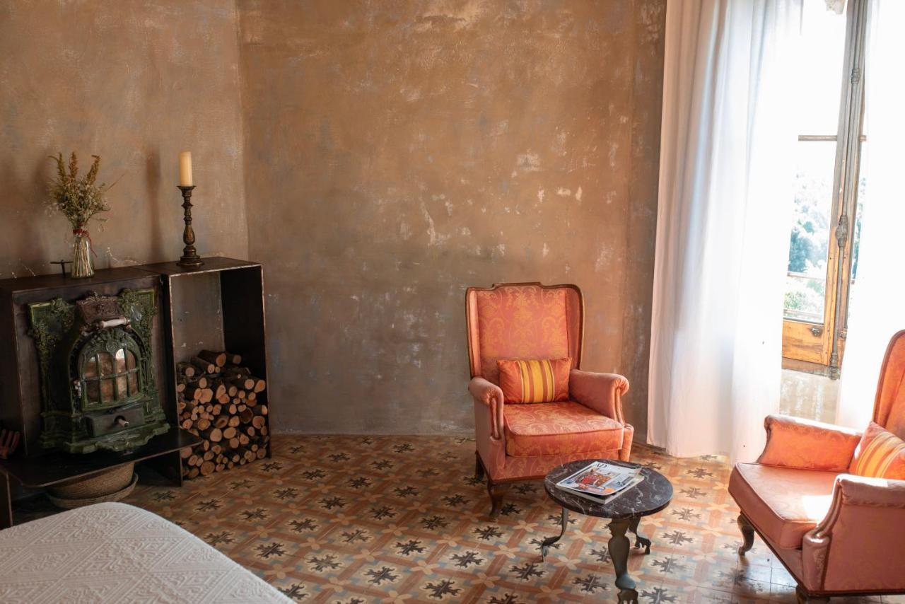 Ca N'Heras Guest House Canet de Adri Luaran gambar
